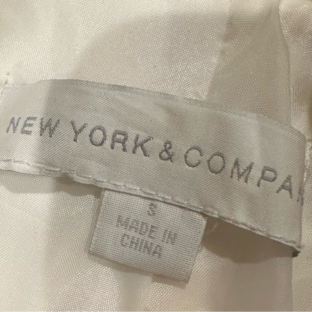 New York & Co Women's S Elegant Cream Women's Trench Coat Silver buttons belt - Picture 3 of 7